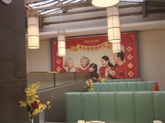 大堂-阿瓦山寨·湘菜现炒·剁椒鱼头王(咸阳总店)
