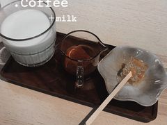 -默迹咖啡馆