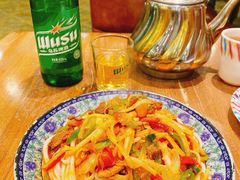 -清真·玛丽亚新疆菜主题餐厅(浙江中路店)