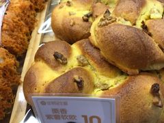 粟香紫薯软欧-昆明冠生园·蛋糕·面包(南强街店)