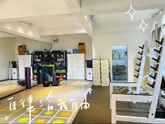 -RM GYM健身私教馆(白云元立方创意园店)