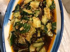 -霄汉牛三鲜湖北砂锅菜(万松园2店)