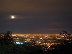 -鬼笑石后山停车场