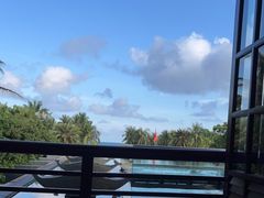 -亚龙湾喜来登·美景台大堂吧