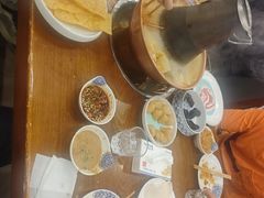 -楼外楼大刀肉传统火锅居(博学路店)