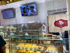 面包甜点陈列柜-白玉兰食品甜凤店(合生汇店)