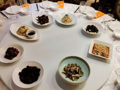-品悦酒店(三林古镇店)