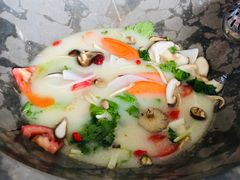 -姚记抚仙湖石锅鱼庄