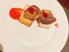 -大中华希尔顿酒店-念自助餐·嗨啤·小龙虾