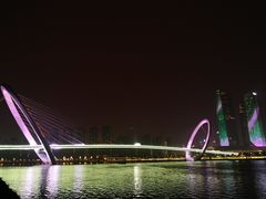 -南京眼步行桥
