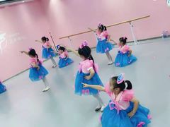 -艺熠舞蹈口才主持表演艺术中心(爱琴海校区)