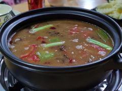 -小伟猪脚火锅店(颐园里店)