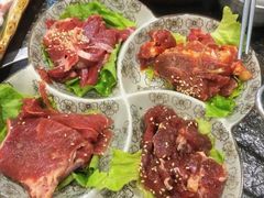 招牌四味坛子肉-芝士牛炭火烤肉