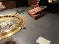 -铭牛烧肉·和牛海鲜自助(高新月牙湖店)