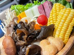 -湊湊火锅·茶憩(南京东路悦荟店)