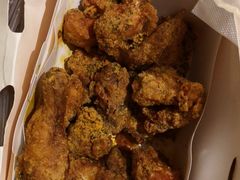 -BHC炸鸡(明洞总店)