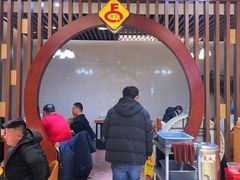 景观位-杨记清芳牛肉拉面(京广路店)