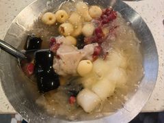 -卤校长老火锅(杨家坪直营店)