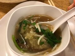 -J Daeng Seafood