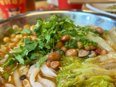 -丽丽三鲜螺蛳粉(田林路店)