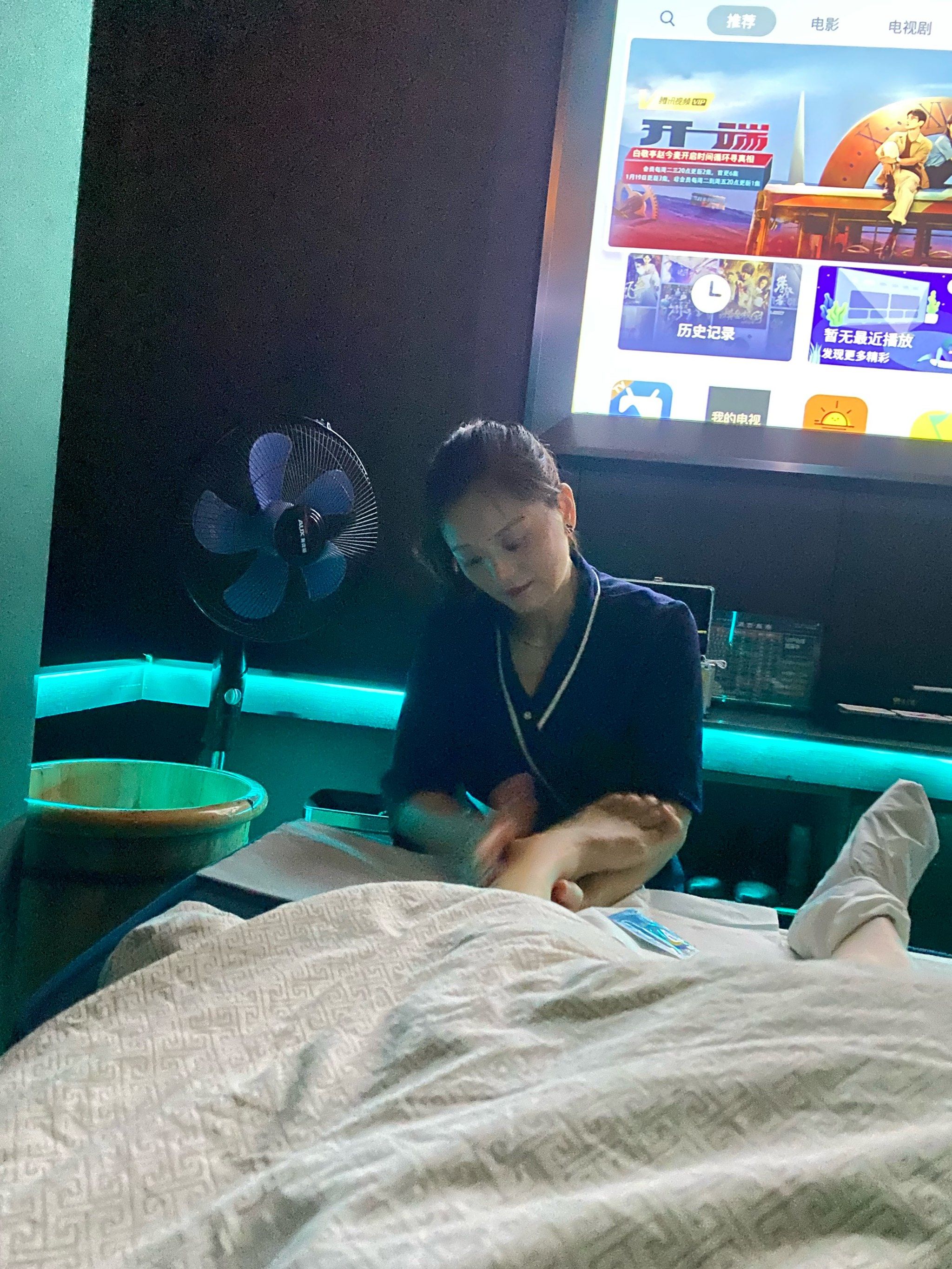 这位足浴技师真的非常专业,她的手法力度适