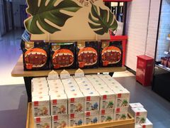 零售区-良品铺子(五角场万达店)