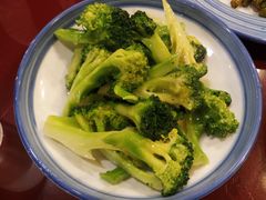 素炒西兰花-宏状元现熬粥·京味菜(五棵松店)
