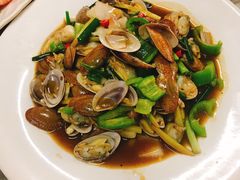 -四川小胡子海鲜(丁村万人海鲜广场店)