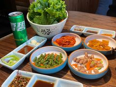 -明洞阿姨·韩式酱蟹烤肉·创意料理(三元桥店)