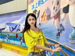 -正佳冰河湾真冰滑冰场