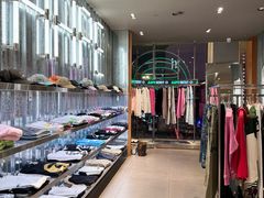 -i·t blue block(杭州湖滨银泰in77B区店)