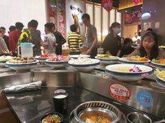 -钱小主·自助回旋烤肉火锅餐厅(东方新天地店)
