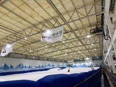 -乔波室内滑雪场