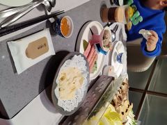 -红鼎豆捞·非遗鲍皇汤火锅(宝丰路店)