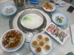 -粤顺渔坊·中山脆肉鲩火锅(清湖店)