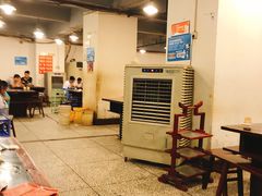 大堂-邓莽子老火锅(中兴路总店)