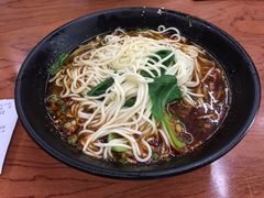 -丽影重庆小面(定西路店)