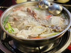 -老石黑山羊毛驴肉火锅(金凯广场店)