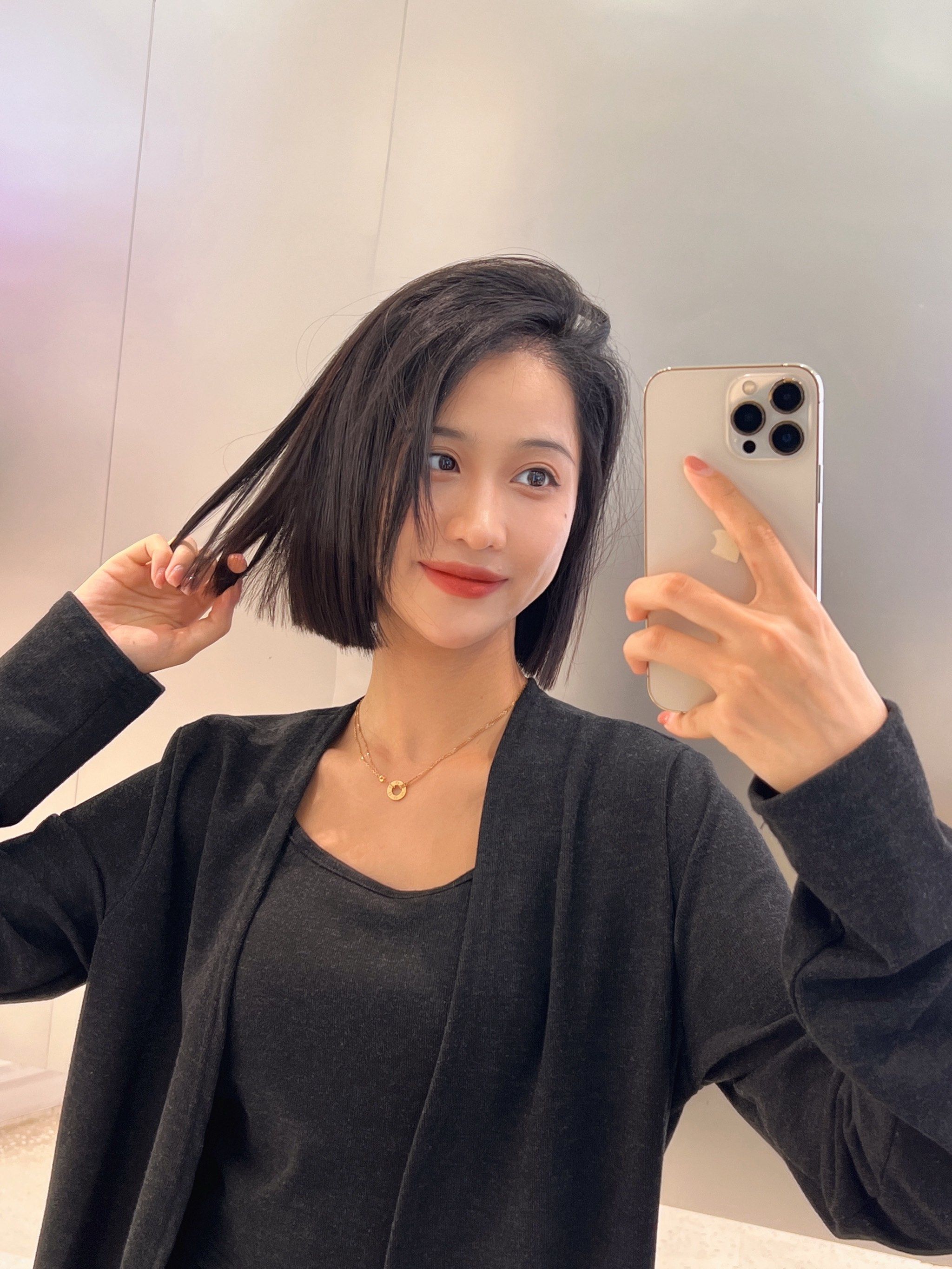 短发女神 #简单又好看的发型 #显脸小发型 #今日发型