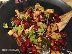 -风光老灶麻辣香锅(大成路翠微百货店)