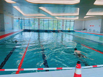 橙狮悦动(临平山)量子方游泳馆