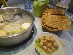 -花田煮鲜牛肉火锅(钟楼众汇店)