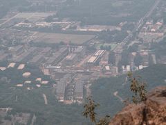 -鬼笑石后山停车场
