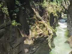 -蝶舞清江·恩施地心谷景区