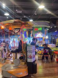 -卡通尼乐园(银泰店)