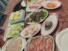 -四囍码头海鲜烧烤自助火锅(外滩南京东路悦荟广场店)