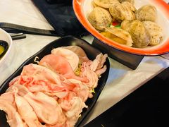 -鲜入围煮花胶鸡海鲜火锅