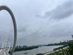 -南京眼步行桥
