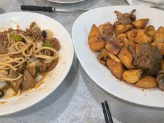 -汗腾格里·风味餐厅(新疆驻京办店)