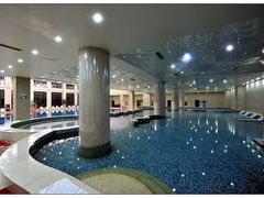 -漂洋体育·游泳馆·游泳培训(中石化会议中心馆)